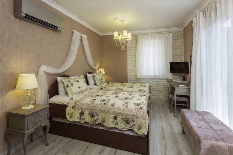 Karamela Hotel Ayvalik Exterior foto