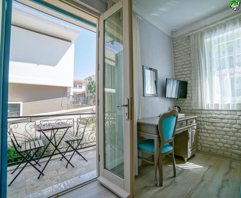Karamela Hotel Ayvalik Exterior foto