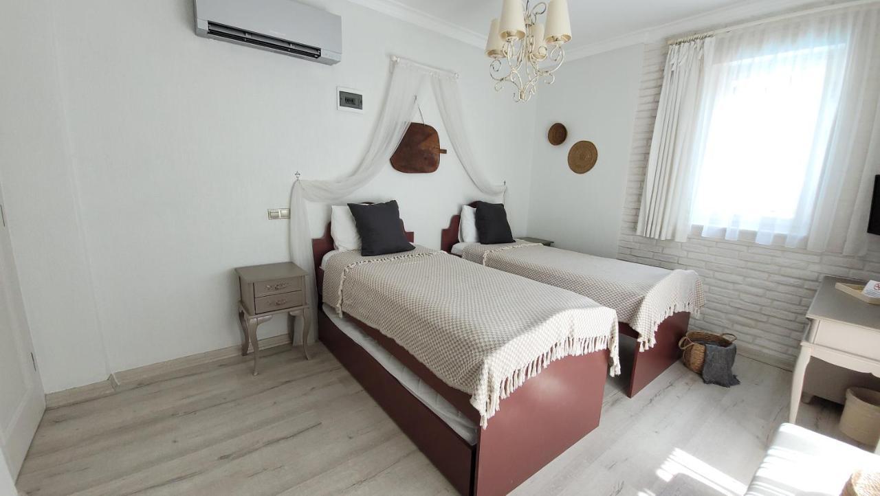Karamela Hotel Ayvalik Exterior foto